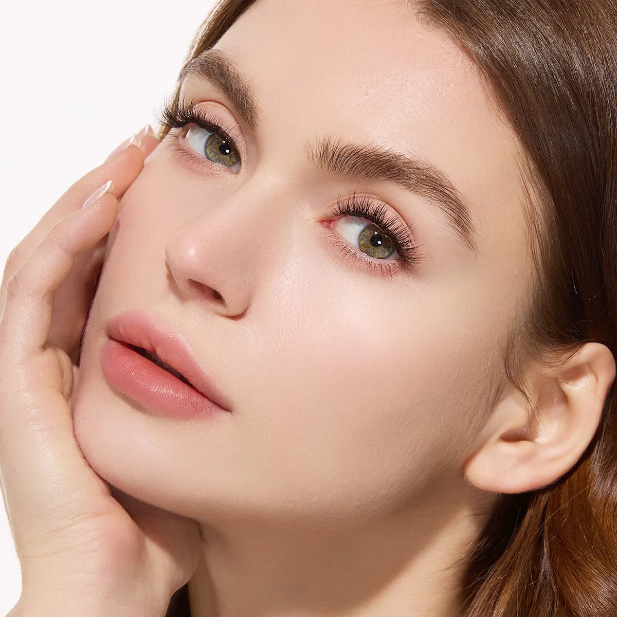 Natural Wispy Self-Adhesive Lash Kit for Effortless Beauty - Lashterally